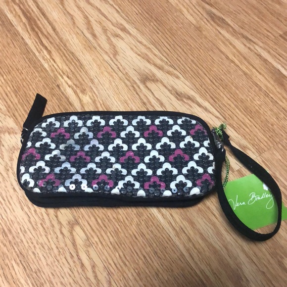 Vera Bradley Wristlet - Picture 1 of 4